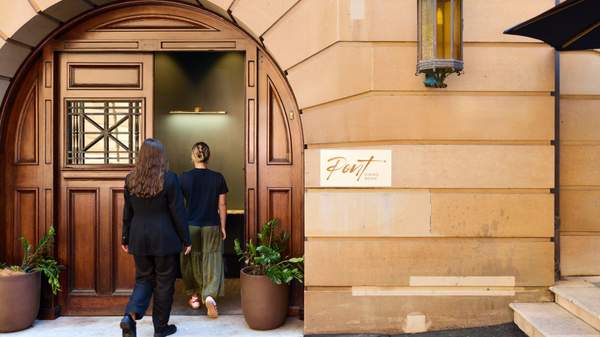 Exteriors of Pont Dining Room at Intercontinental Sydney.