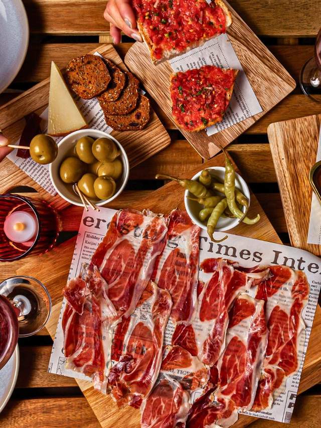 Hola Amigos: Five Latin American and Spanish Restaurants for Cocktails and Comida with Your Mates