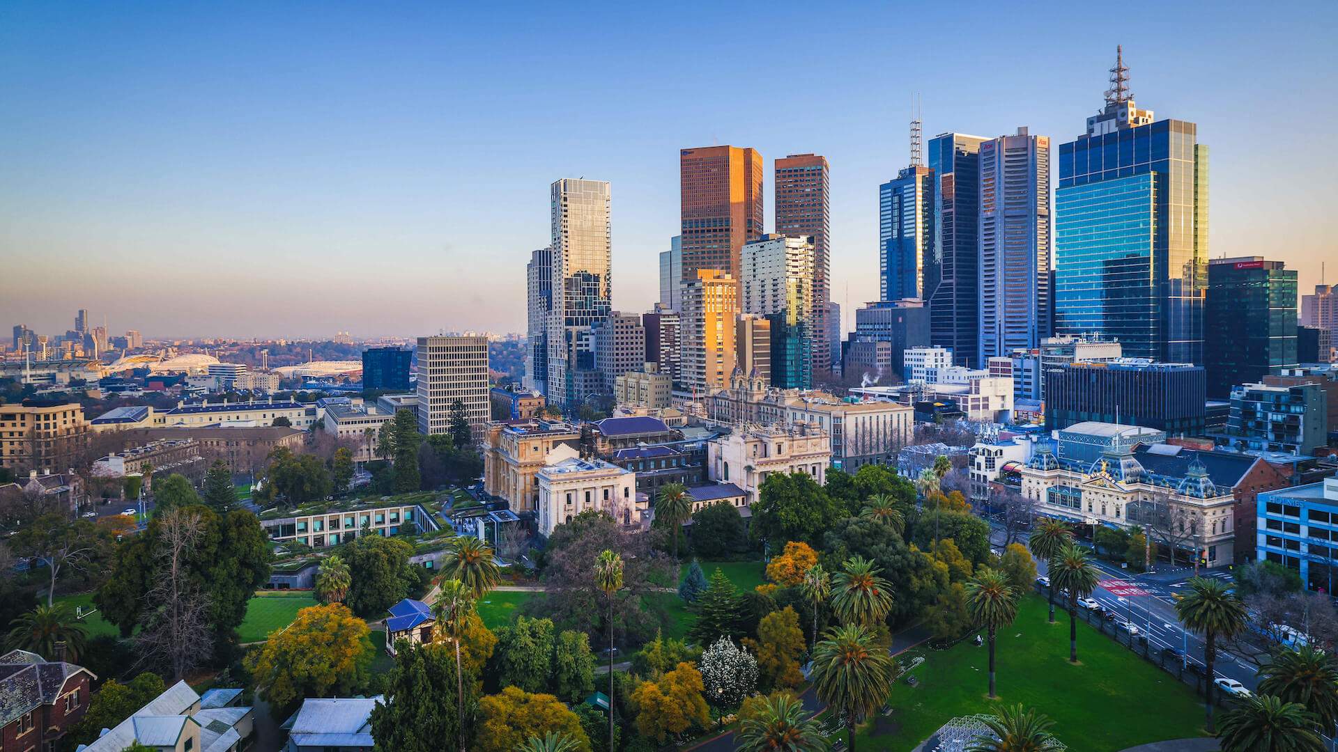 Lanson Place Parliament Gardens - luxury Melbourne hotel