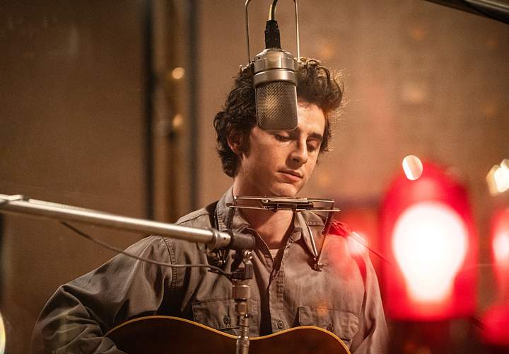 Background image for How Does It Feel to Make a Bob Dylan Biopic?: Timothée Chalamet, Elle Fanning, Monica Barbaro and James Mangold Chat 'A Complete Unknown'