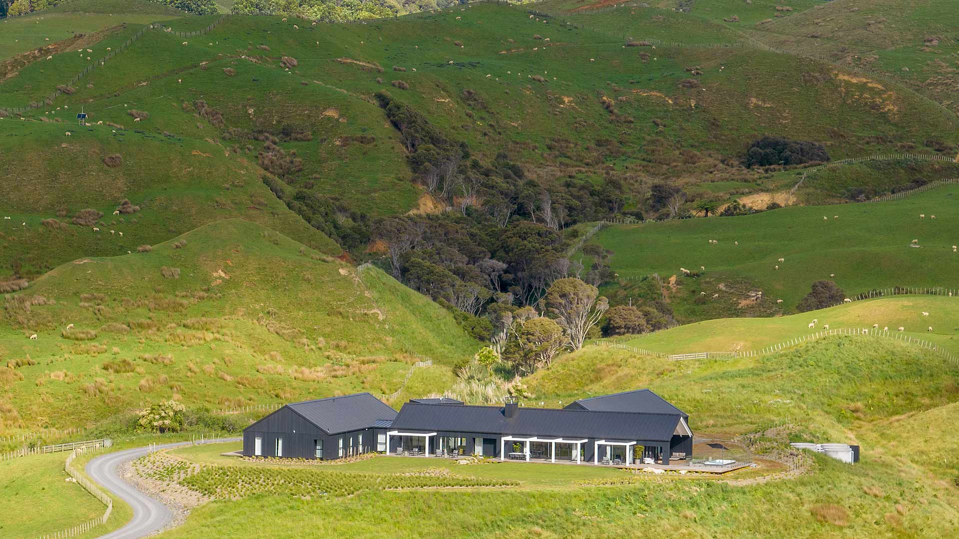 Te Karaka Station & Lodge