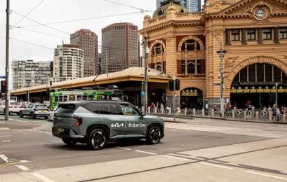 Background image for This Expansive Uber Update Promises Less Travel Chaos, Featuring Curated Sightseeing and Smart Airport Navigation