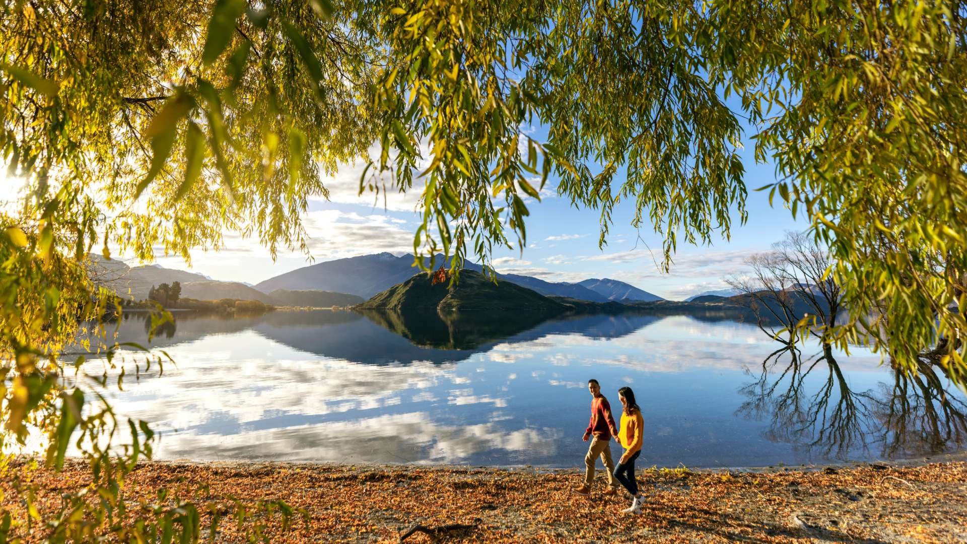 Stroll Along the Wanaka Lakefront