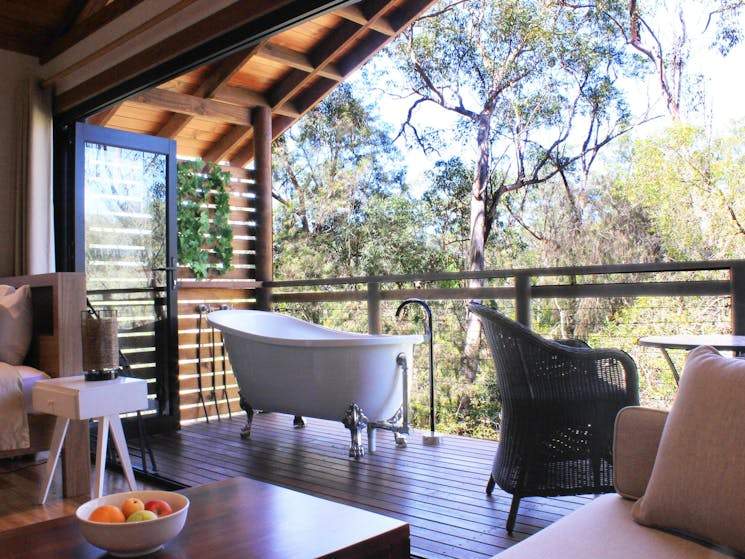 The Micro-Escape Era: How Wellness Retreats Became the New Weekend Bender