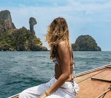 Island Hopping in Ang Thon Marine Park