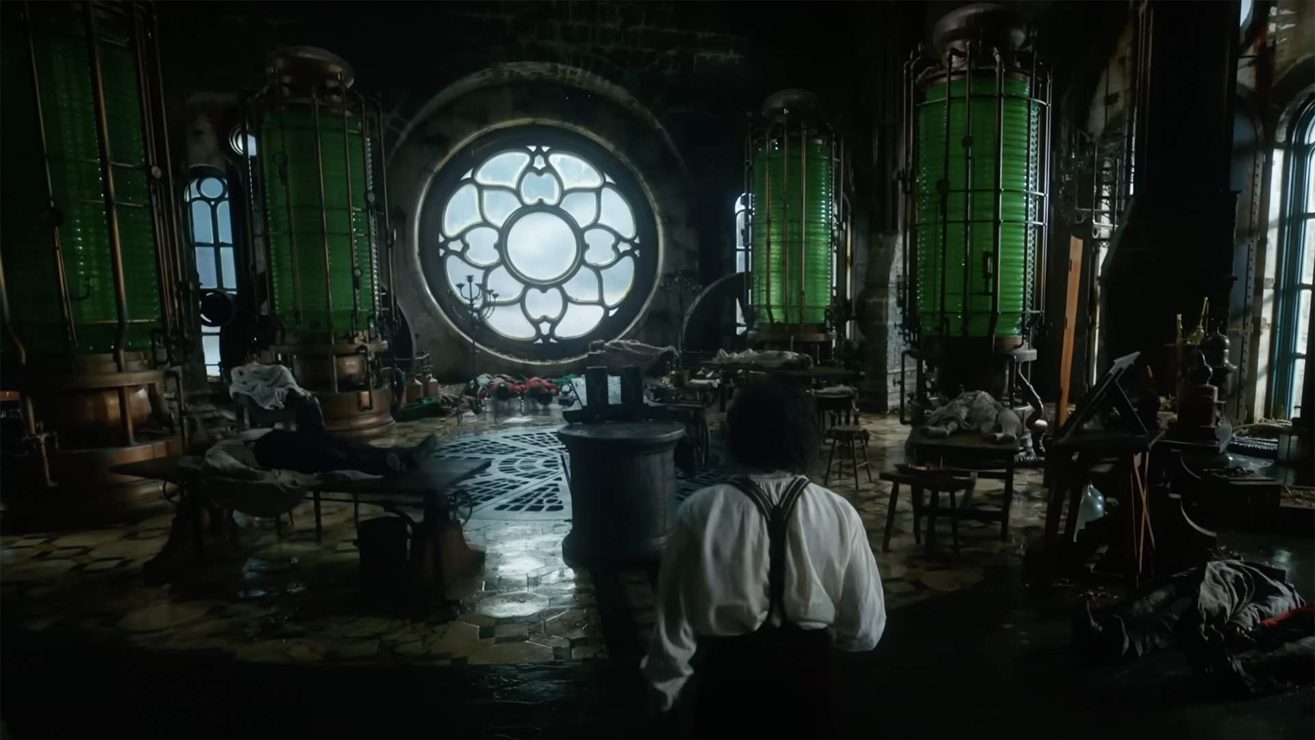 The First Teaser Trailer for Guillermo del Toro's Oscar Isaac- and Jacob Elordi-Starring 'Frankenstein' Is Alive