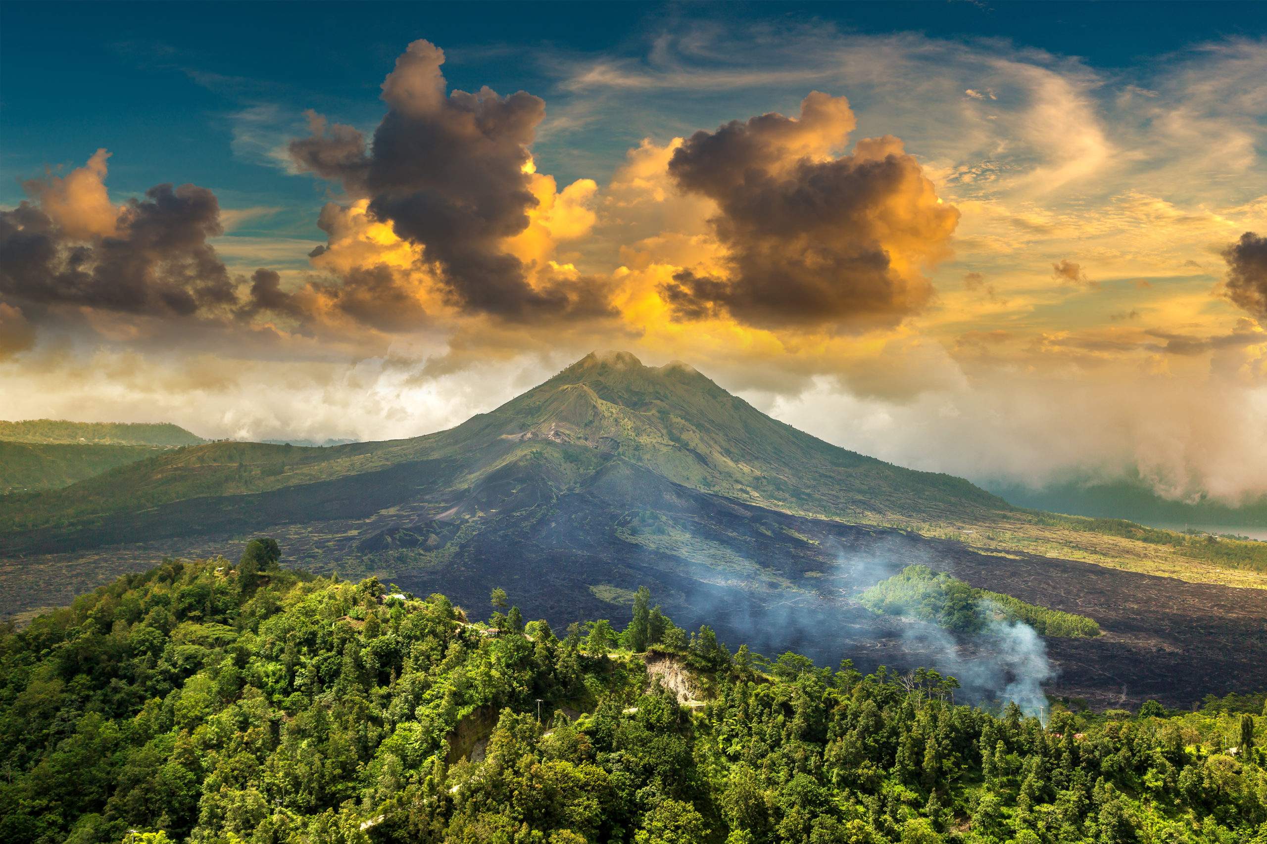 Mount Batur Hike at Sunrise with Hot Springs