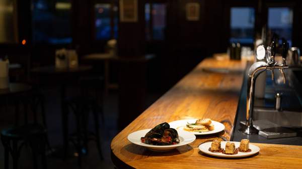 Christmas in July at Thee Vic Hotel