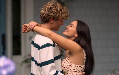 Background image for Valuing Young Women's Emotions in a Book-to-Screen Obsession: Lola Tung, Rain Spencer and Jenny Han Talk 'The Summer I Turned Pretty'