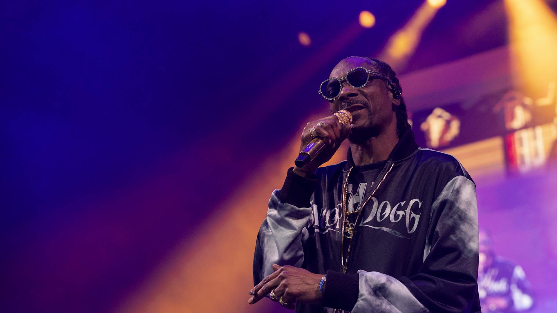 Drop It Like It's Hot: Snoop Dogg Is Headlining the 2025 AFL Grand Final Entertainment Lineup
