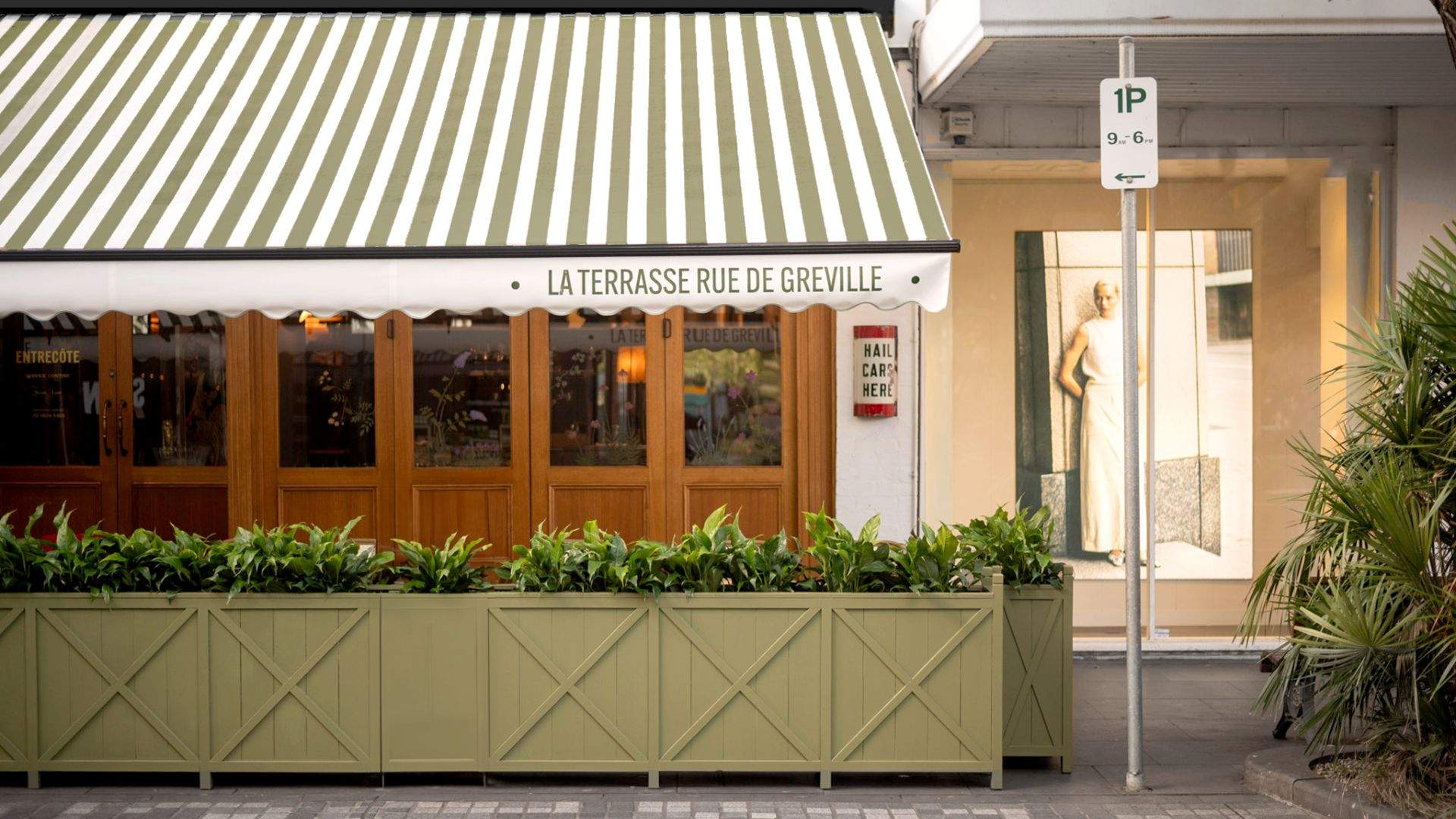 Entrecôte Brings Back its Famous French Breakfast Affair, With Brekkie Martinis and Steak and Eggs, Because Why Should Lunch and Dinner Get to Have All the Fun