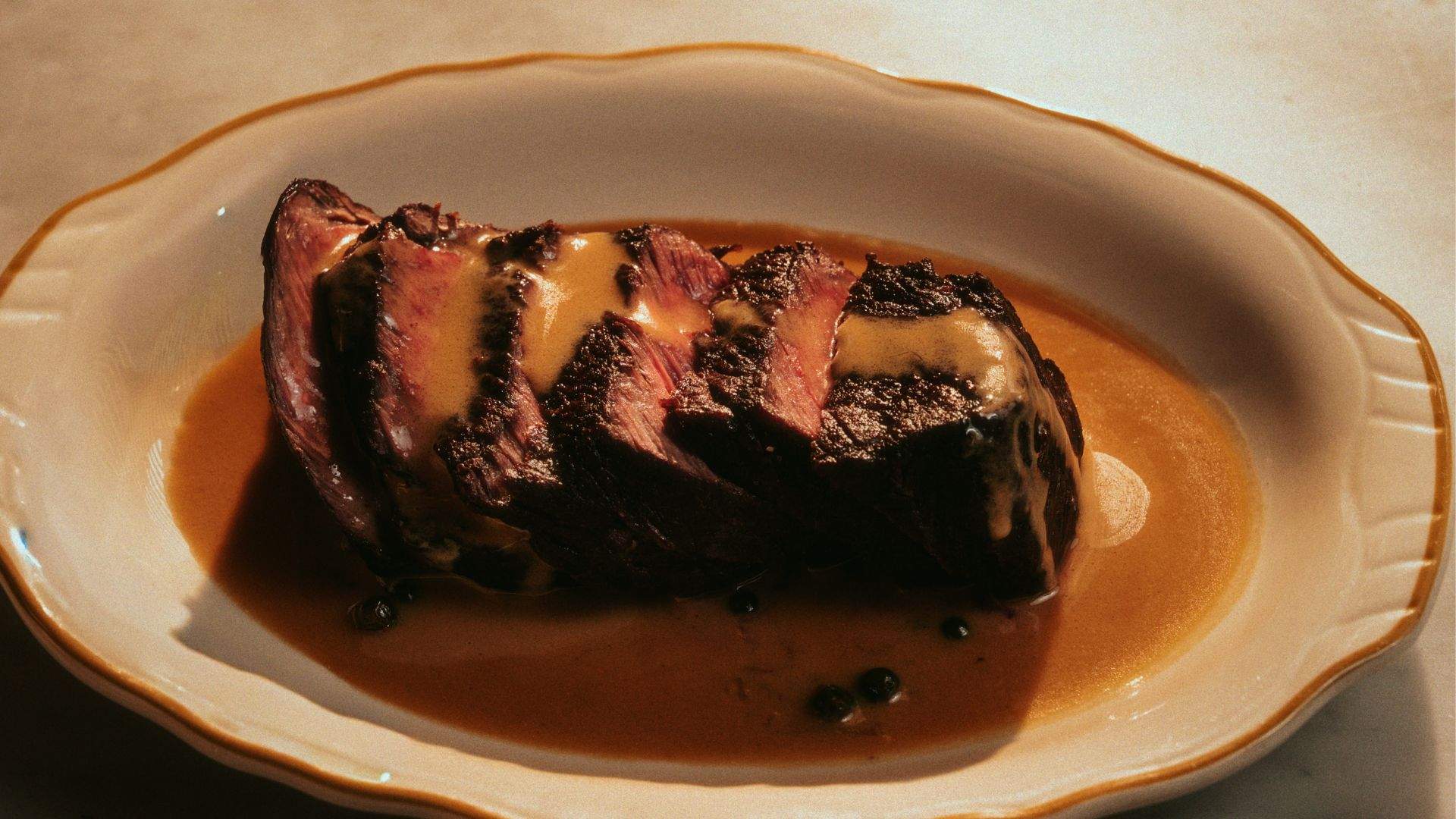 Joe's Tavern, Restaurant & Bar