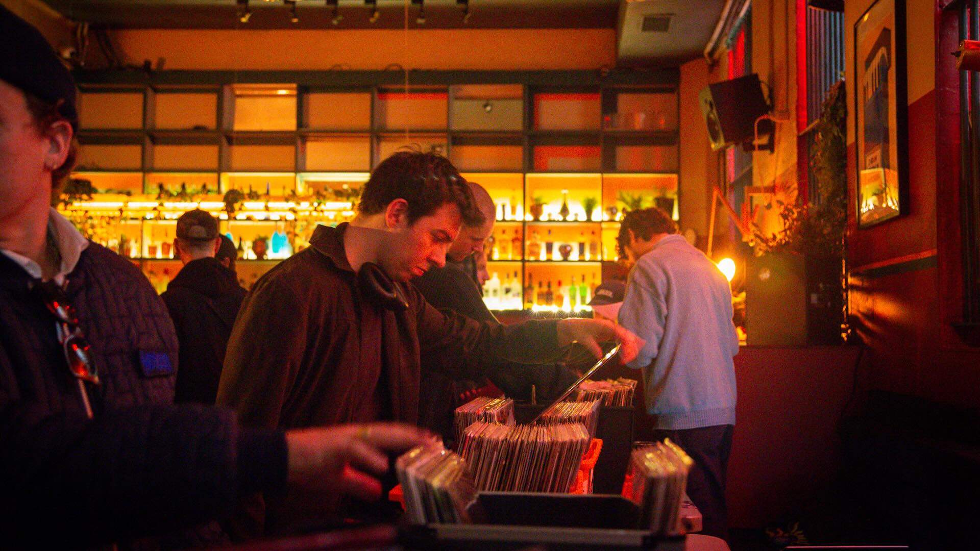 Hotplate Vinyl Fair and Party at Solace Bar