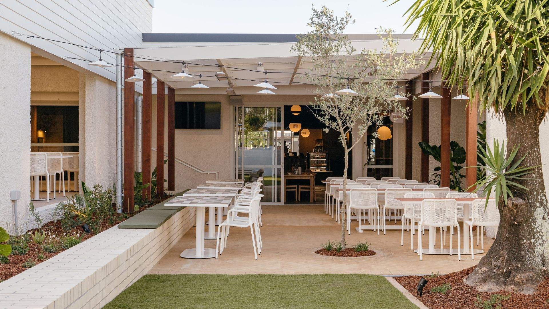 Bracken Ridge Tavern