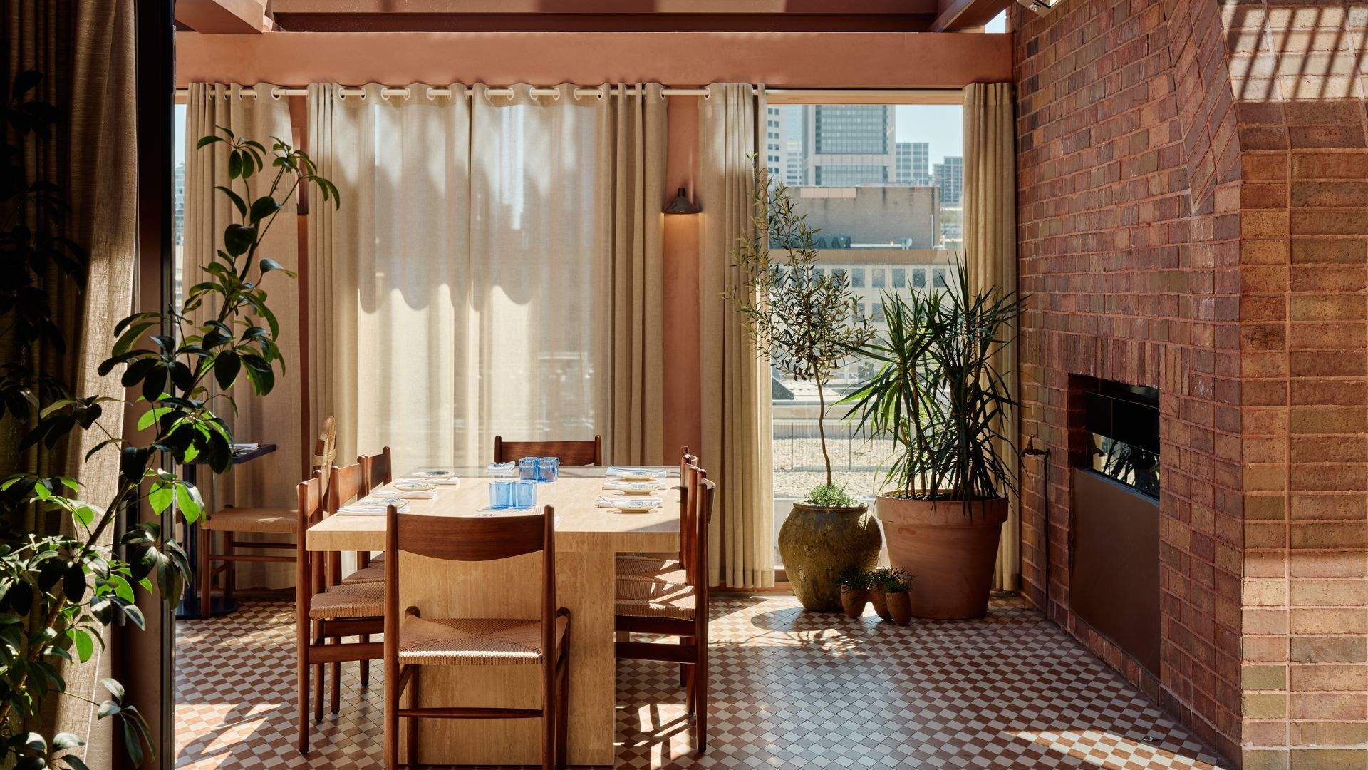 Cleo, Hyde Melbourne Place