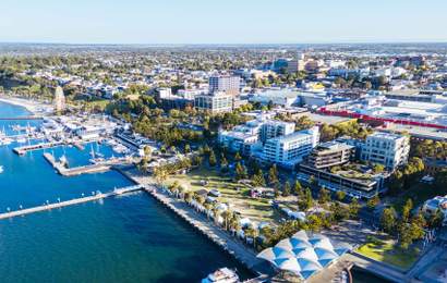 Background image for This Just In: These Are the Most In-Demand Coastal Suburbs in Australia