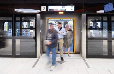 Melbourne Metro Tunnel 'Big Switch' Opening Day Soured by Train Delays and Confused Commuters