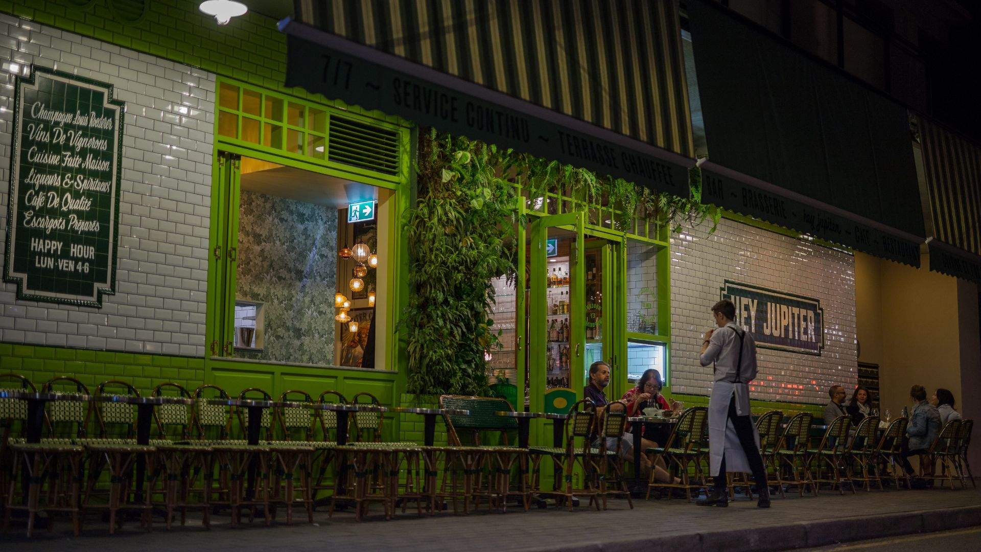 Gastronomy, Festivities and Frivolity: A Weekender's Guide to Adelaide During Mad March