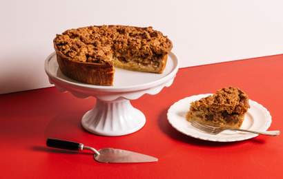 Background image for A Sweet Slice of Humble Pie Is the Ultimate Mother's Day Treat Thanks to This Sydney Bakery's Long-Anticipated Creation
