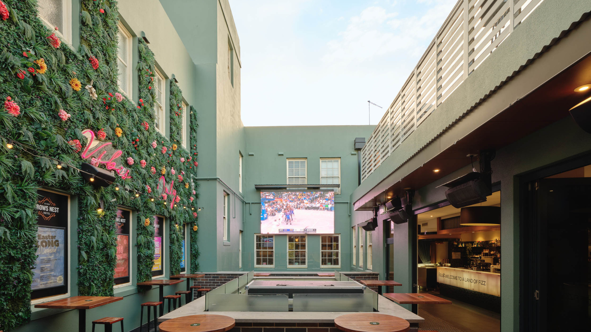 Crows Nest Hotel