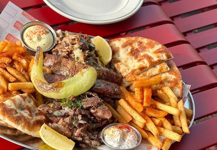 Background image for The Best Cheap Eats in Melbourne