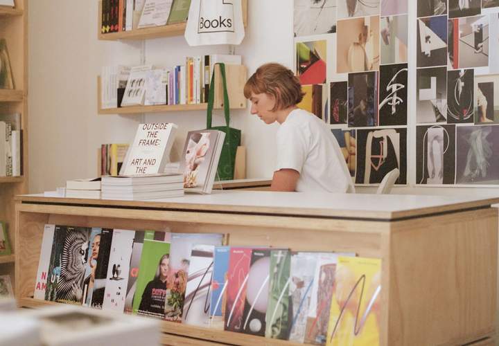 Background image for The Best Bookshops in Melbourne for 2026