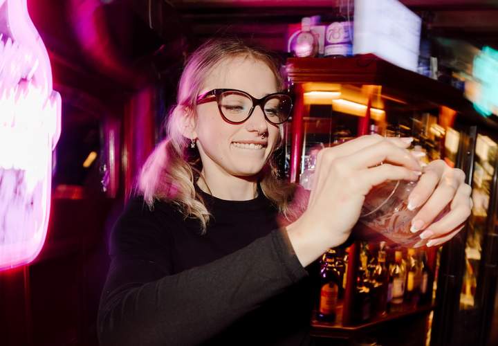 Background image for Espolòn Is Taking Over Local Venues With Tarot, Tooth Gems and Weeknight Drink Specials
