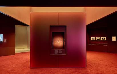 Background image for From Royal Tiaras to Hollywood Glamour, Cartier's Dazzling Treasure Trove Lands at the NGV for an Australian-Exclusive Exhibition