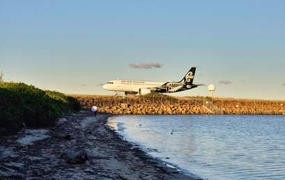 Background image for This Just In: This Webjet Sale Cuts Flight Prices on 150-Plus International Destinations From Sydney Airport, Including Tokyo, Paris and Bali