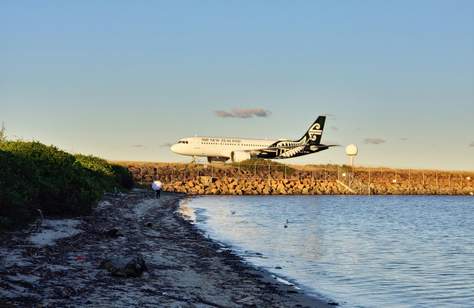 This Just In: This Webjet Sale Cuts Flight Prices on 150-Plus International Destinations From Sydney Airport, Including Tokyo, Paris and Bali