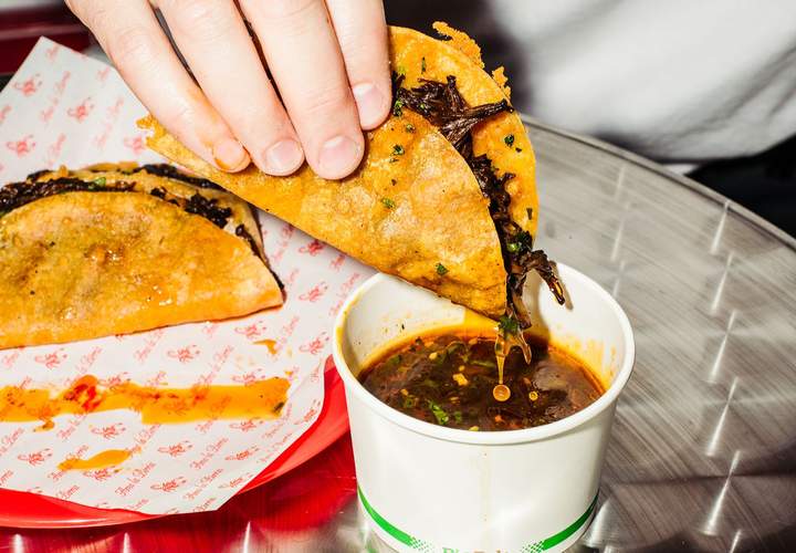 Background image for Famous Sydney Takeaway Spots to Try Right Now (and What to Order)