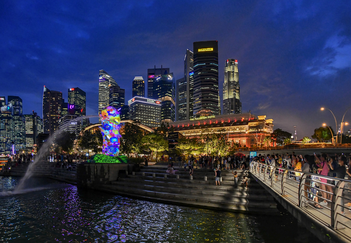 Background image for Where to Eat, Drink and Explore in Singapore Based on Your Favourite F1 Team