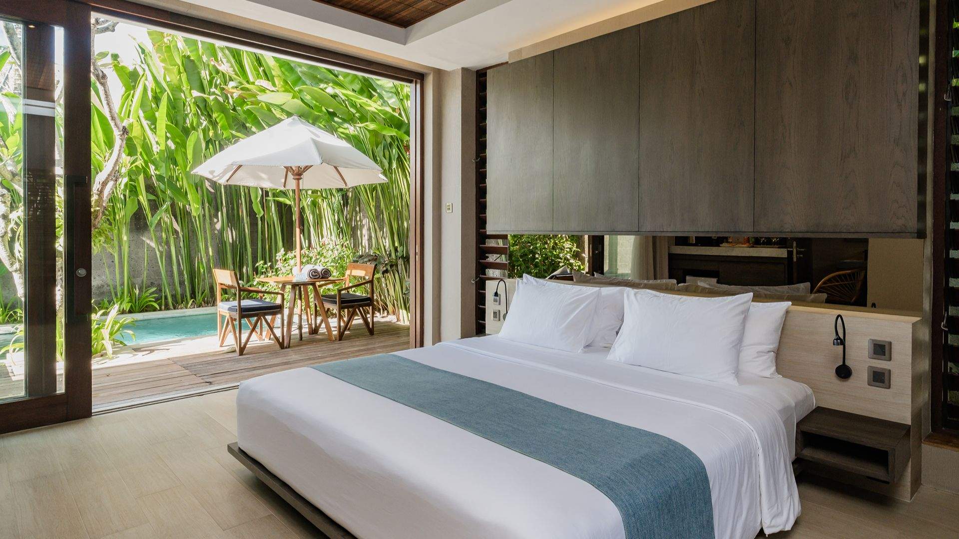 Hotel Komune and Beach Club Bali
