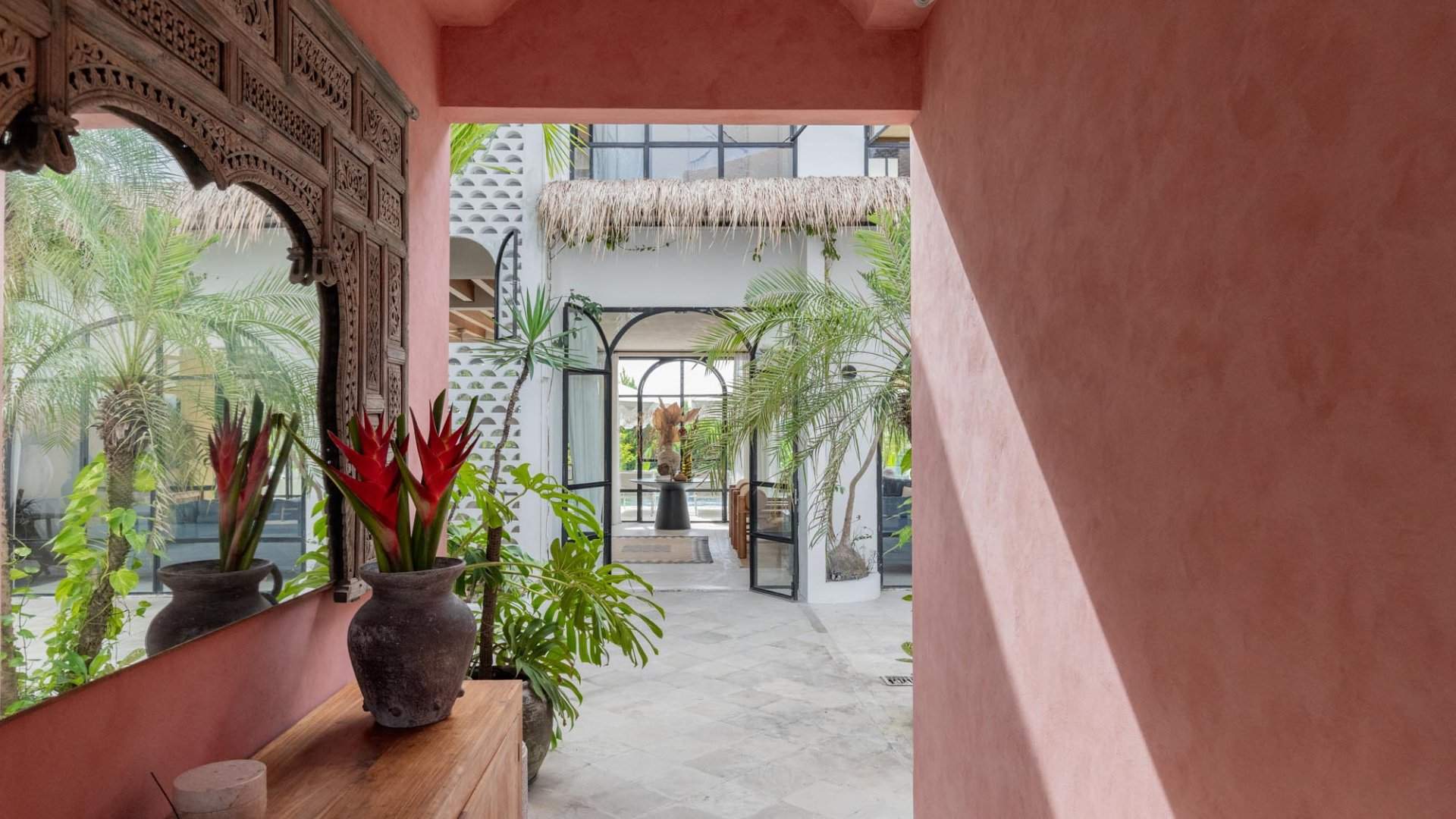 Arched doorway at Bi Design House