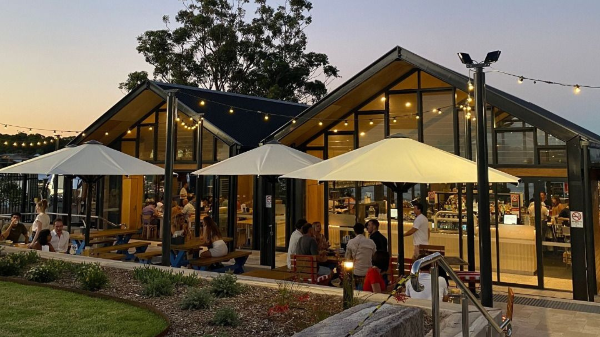Huskisson Hotel